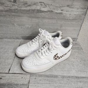 Nike Court Vision Low
Leopard Swoosh White (Women's) 9